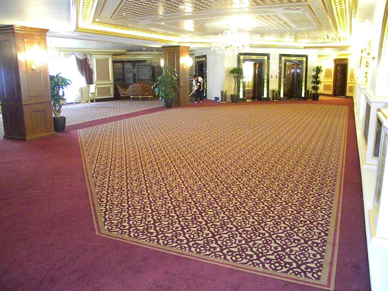 Hotel Rooms Wall to Wall Carpet 5